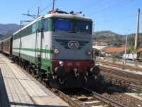 Vedi album Ferrovie Kaos al Porte Aperte di La Spezia 2015